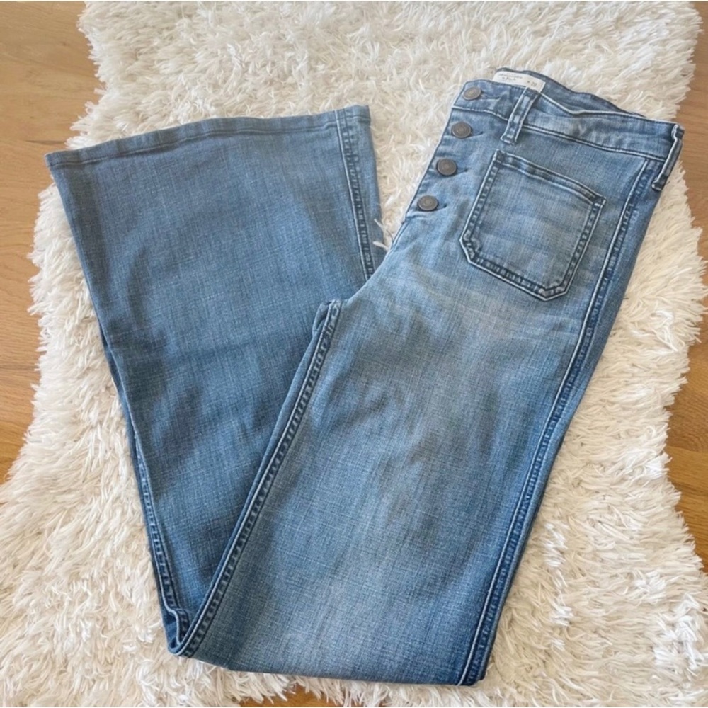 Abercrombie & Fitch low rise bell bottom button fly denim jeans womens size 6 28